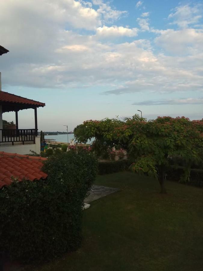 Right Across The Sea Villa Nea Kallikrateia Kültér fotó